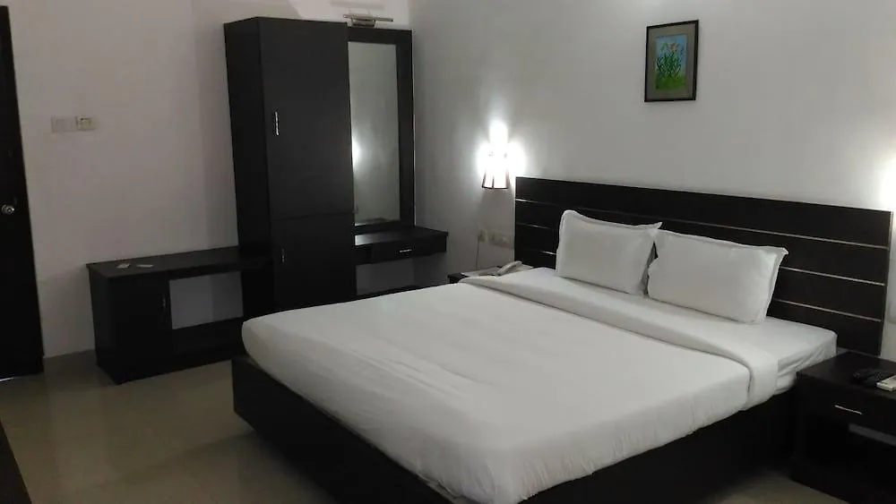 Otel Aroma Classic Days Thiruvananthapuram