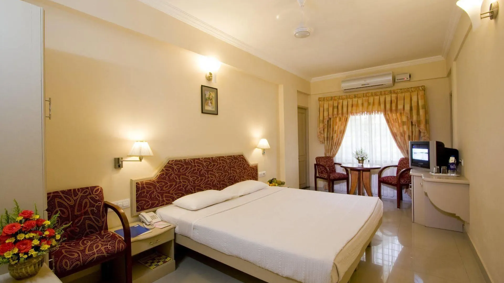 Hotel Aroma Classic Days Thiruvananthapuram